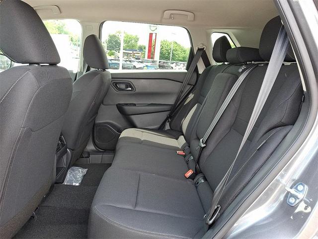 Photo of 2025 Gun Metallic Nissan Rogue