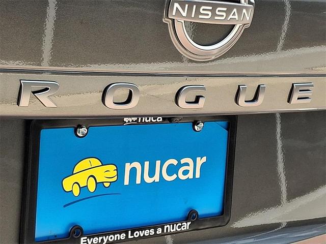 Photo of 2025 Gun Metallic Nissan Rogue