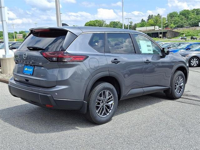 Photo of 2025 Gun Metallic Nissan Rogue
