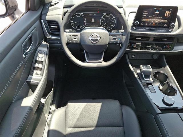 Photo of 2025 Gun Metallic Nissan Rogue