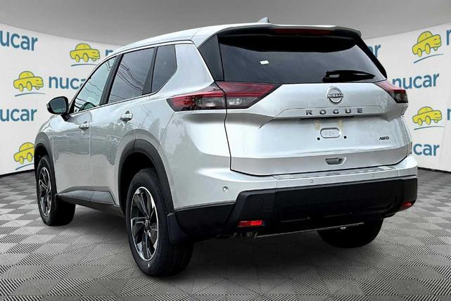 Photo of 2025 Silver Nissan Rogue