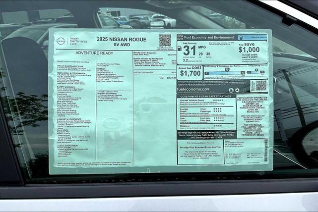 Photo of 2025 Silver Nissan Rogue
