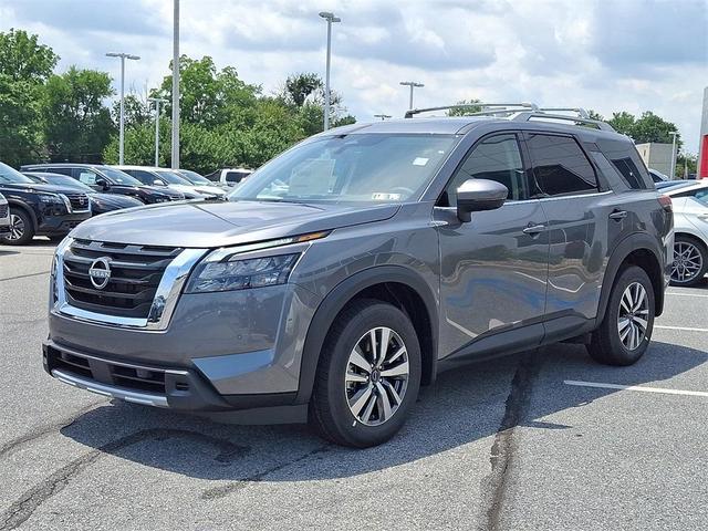 Photo of 2025 Gun Metallic Nissan Pathfinder