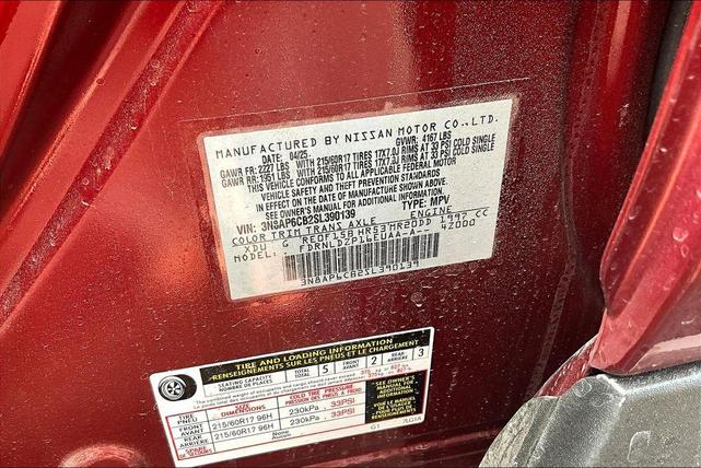 Photo of 2025 2t Red Blk Roof Nissan Kicks