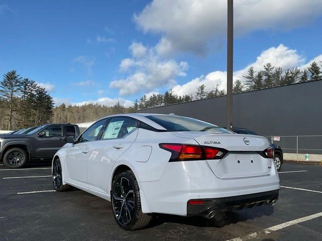Photo of 2025 Gray Sky Pearl Nissan Altima