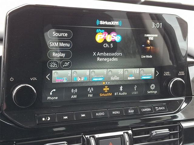 Photo of 2025 2t Grn Blk Roof Nissan Pathfinder