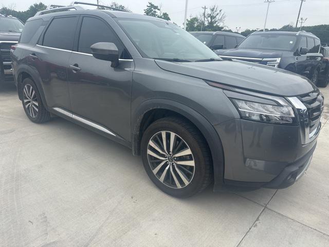 2022 Nissan Pathfinder