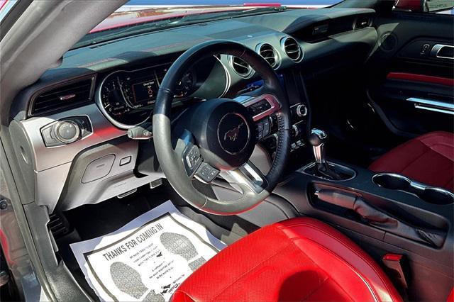 Photo of 2022 Carbonized Gray Metallic Ford Mustang