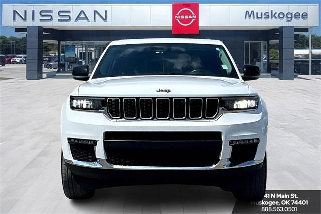 Photo of 2021 Bright White Clearcoat Jeep Grand Cherokee L