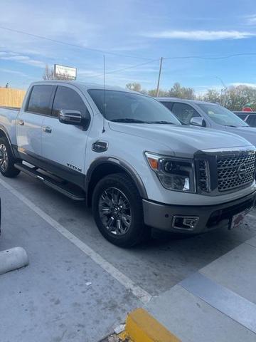 2017 Nissan Titan