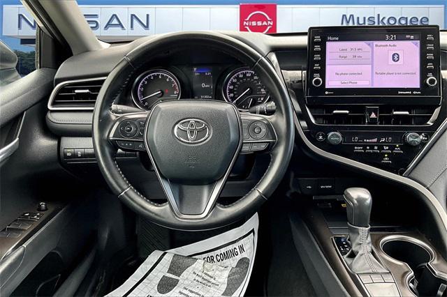 Photo of 2023 Silver Toyota Camry