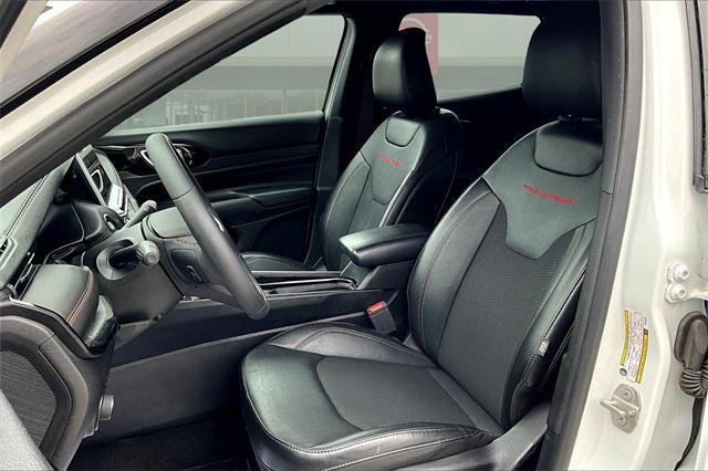 Photo of 2023 Bright White Clearcoat Jeep Compass