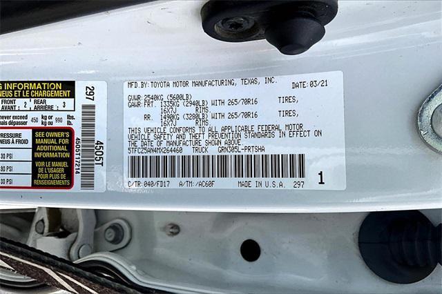 Photo of 2021 Super White Toyota Tacoma