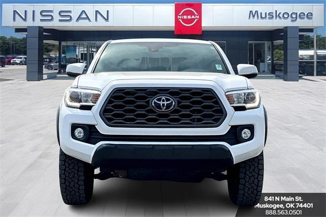 Photo of 2021 Super White Toyota Tacoma