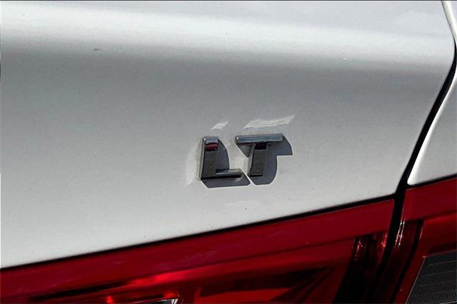 Photo of 2023 Summit White Chevrolet Malibu