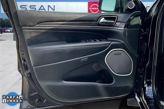 Photo of 2020 Sangria Metallic Clearcoat Jeep Grand Cherokee