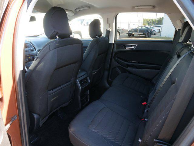 Photo of 2017 Canyon Ridge Metallic Ford Edge