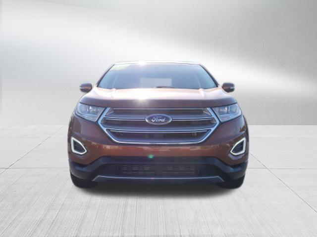 Photo of 2017 Canyon Ridge Metallic Ford Edge