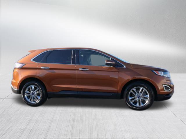 Photo of 2017 Canyon Ridge Metallic Ford Edge