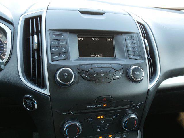 Photo of 2017 Canyon Ridge Metallic Ford Edge