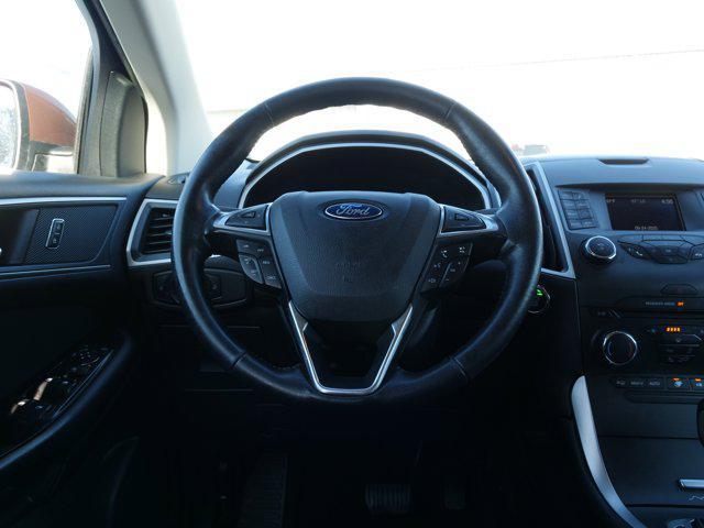 Photo of 2017 Canyon Ridge Metallic Ford Edge