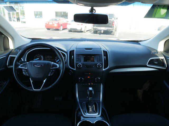Photo of 2017 Canyon Ridge Metallic Ford Edge