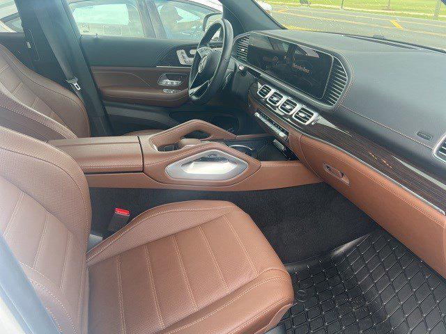 Photo of 2024 White Mercedes-Benz GLE 450