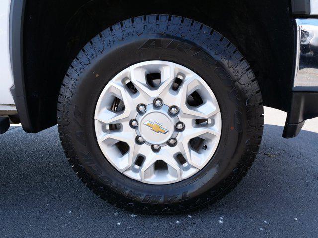 Photo of 2023 Summit White Chevrolet Silverado 2500