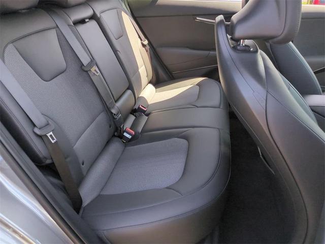 Photo of 2025 Steel Gray Kia Niro EV