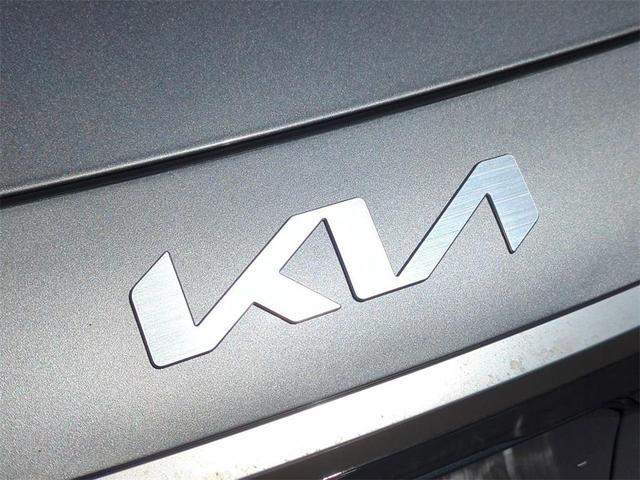 Photo of 2025 Steel Gray Kia Niro EV