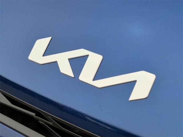 Photo of 2025 Blue Kia K5