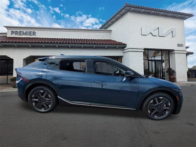 Photo of 2025 Midnight Black Kia EV6