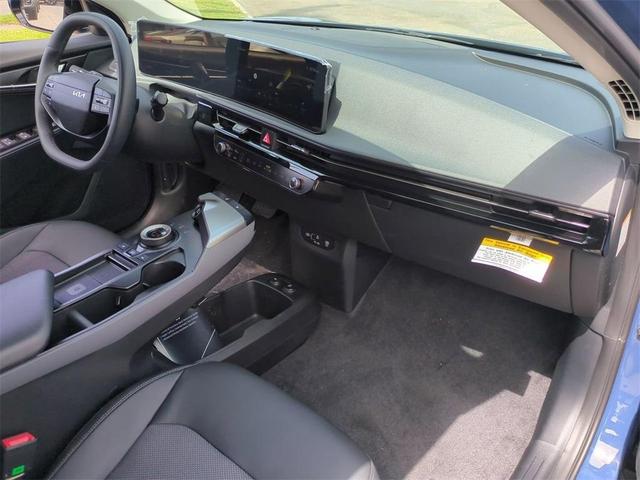 Photo of 2025 Midnight Black Kia EV6