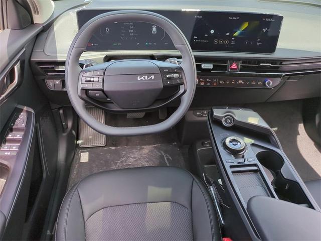 Photo of 2025 Midnight Black Kia EV6