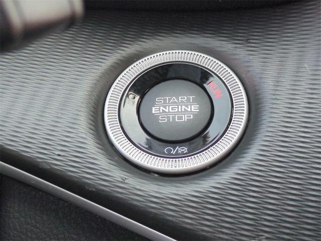 Photo of 2023 Diamond Black Jeep Grand Cherokee