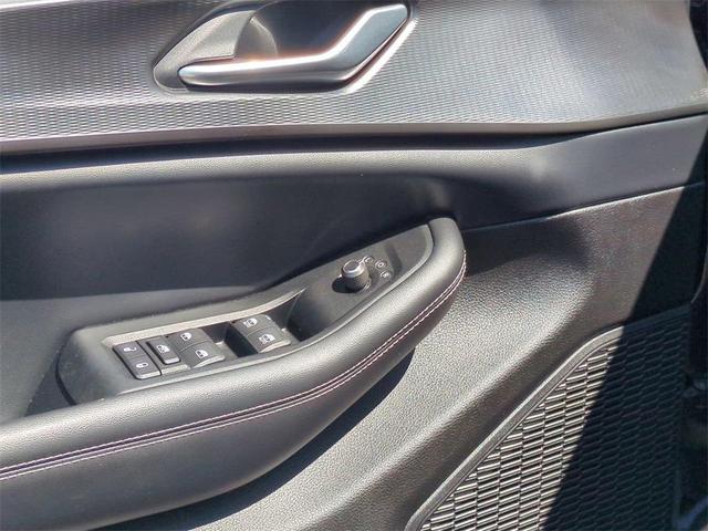 Photo of 2023 Diamond Black Jeep Grand Cherokee
