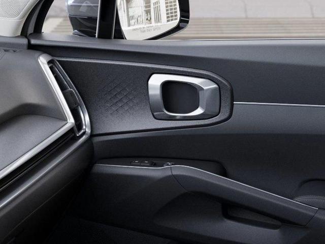 Photo of 2025 Snow White Pearl Kia Sorento Hybrid