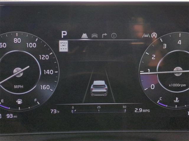 Photo of 2025 Glacial White Pearl Kia Sportage