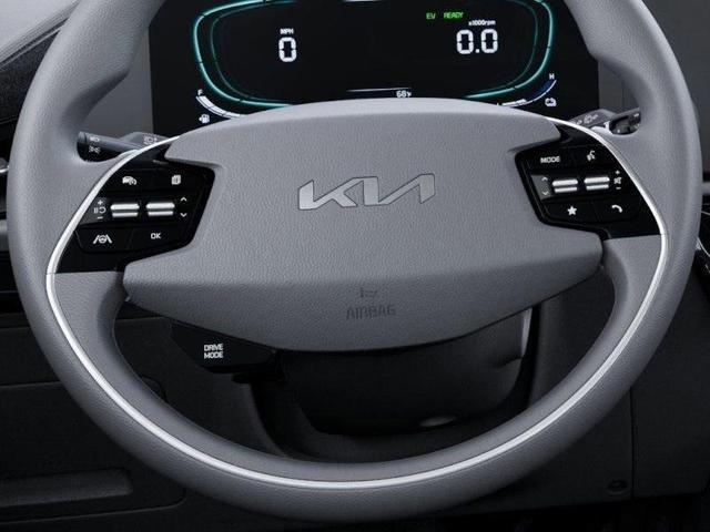 Photo of 2025 Aurora Black Pearl Kia Niro
