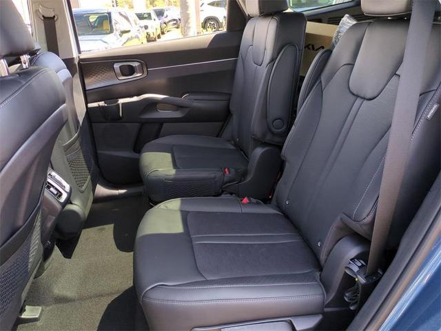 Photo of 2025 Mineral Blue Kia Sorento Hybrid