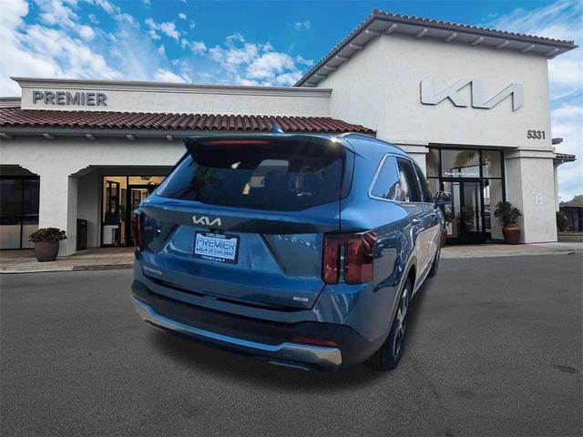 Photo of 2025 Mineral Blue Kia Sorento Hybrid