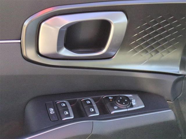 Photo of 2025 Mineral Blue Kia Sorento Hybrid