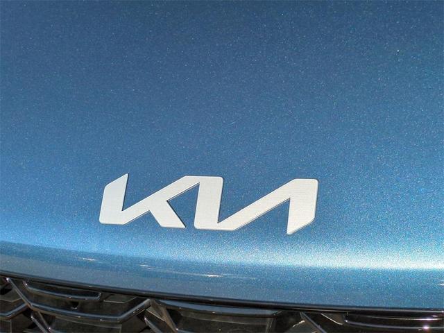 Photo of 2025 Mineral Blue Kia Sorento Hybrid