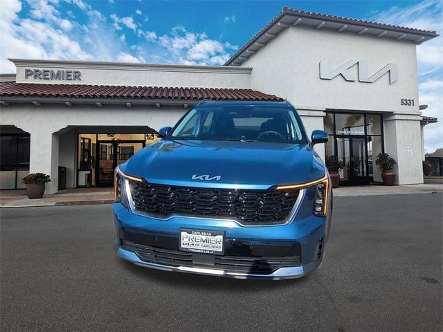 Photo of 2025 Mineral Blue Kia Sorento Hybrid