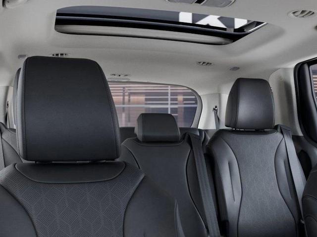 Photo of 2026 Metal Kia Carnival Hybrid