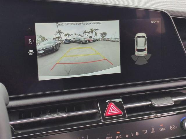 Photo of 2025 Snow White Pearl Kia Niro EV