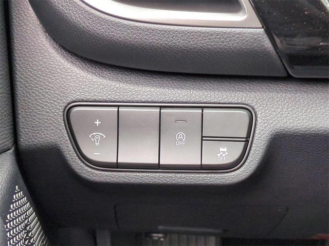 Photo of 2026 Blue / Black Kia Seltos