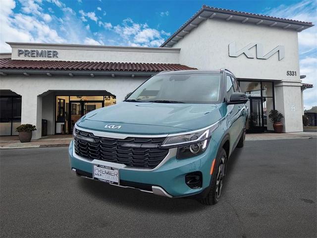 Photo of 2026 Blue / Black Kia Seltos