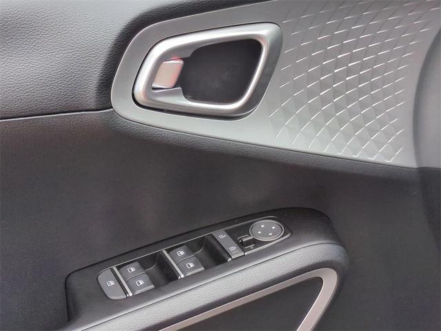 Photo of 2025 Steel Gray Kia Soul