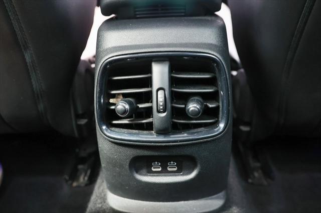 Photo of 2020 British Racing Green IV Metallic MINI Clubman